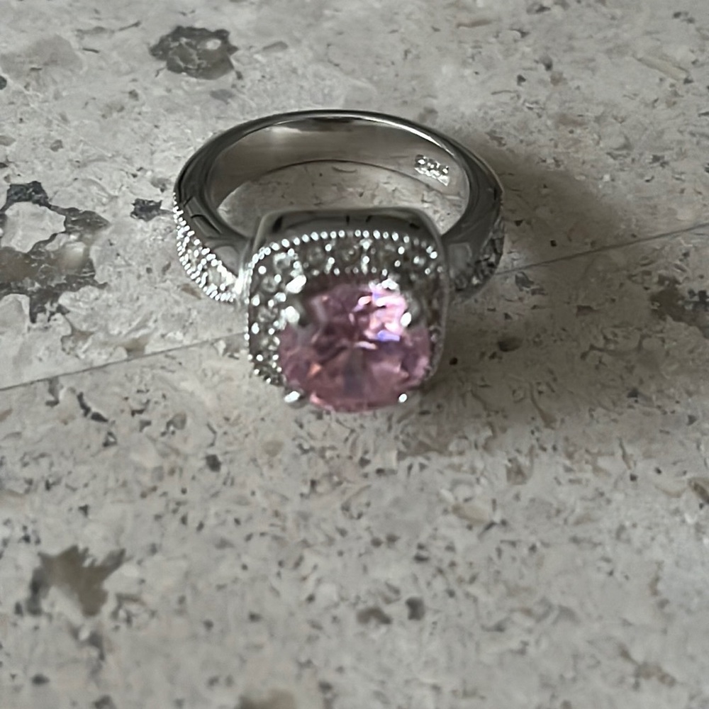 Beautiful costume ring